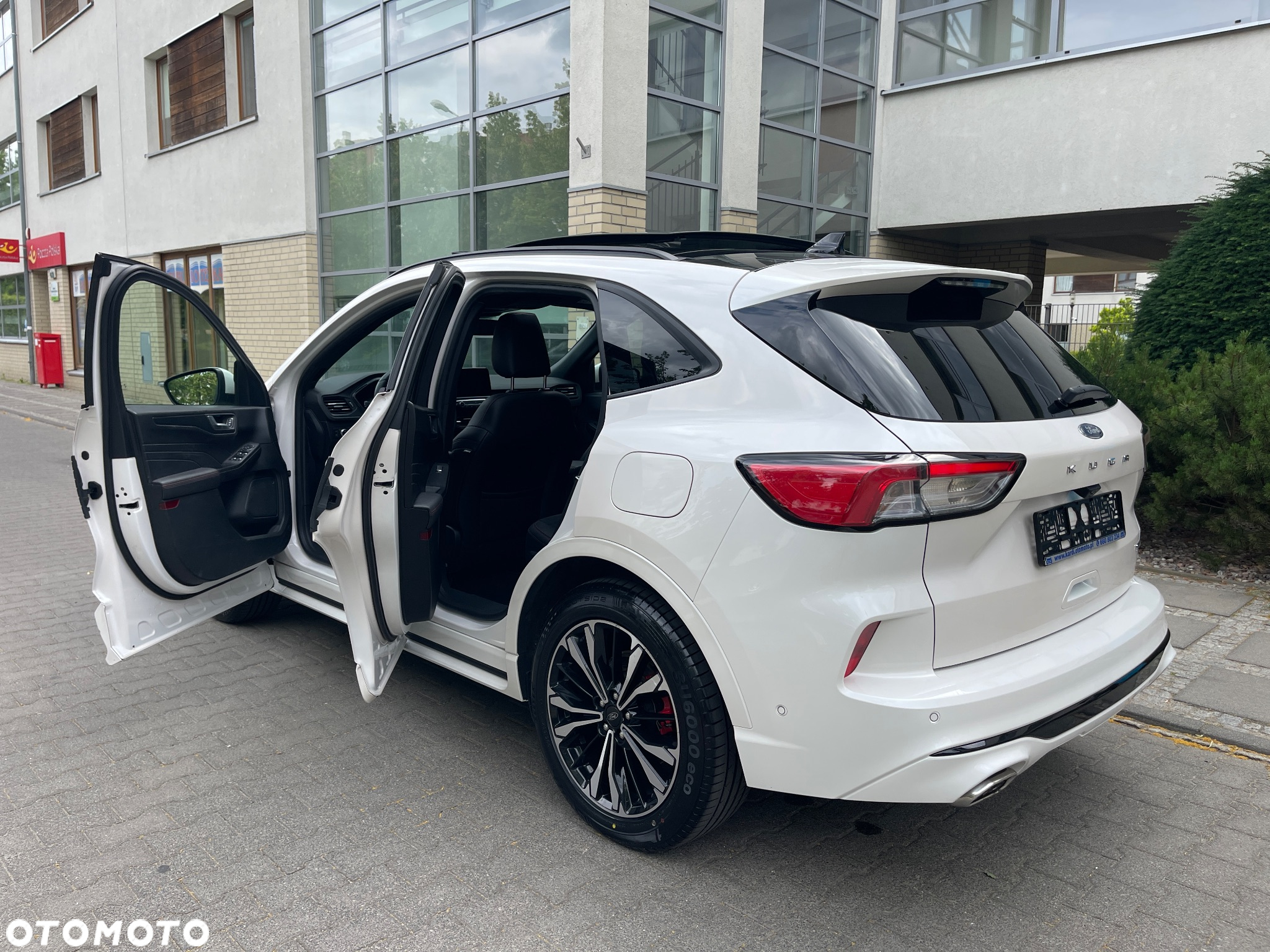 Ford Kuga 2.5 Duratec PHEV ST-LINE X - 17