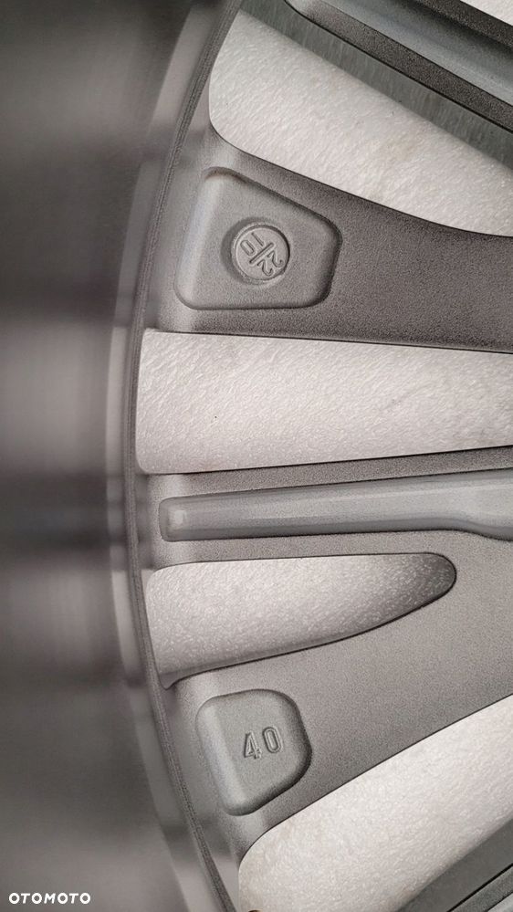 FELGA LEXUS RX V IV 8x21 21 ET40 5x114,3 - 13