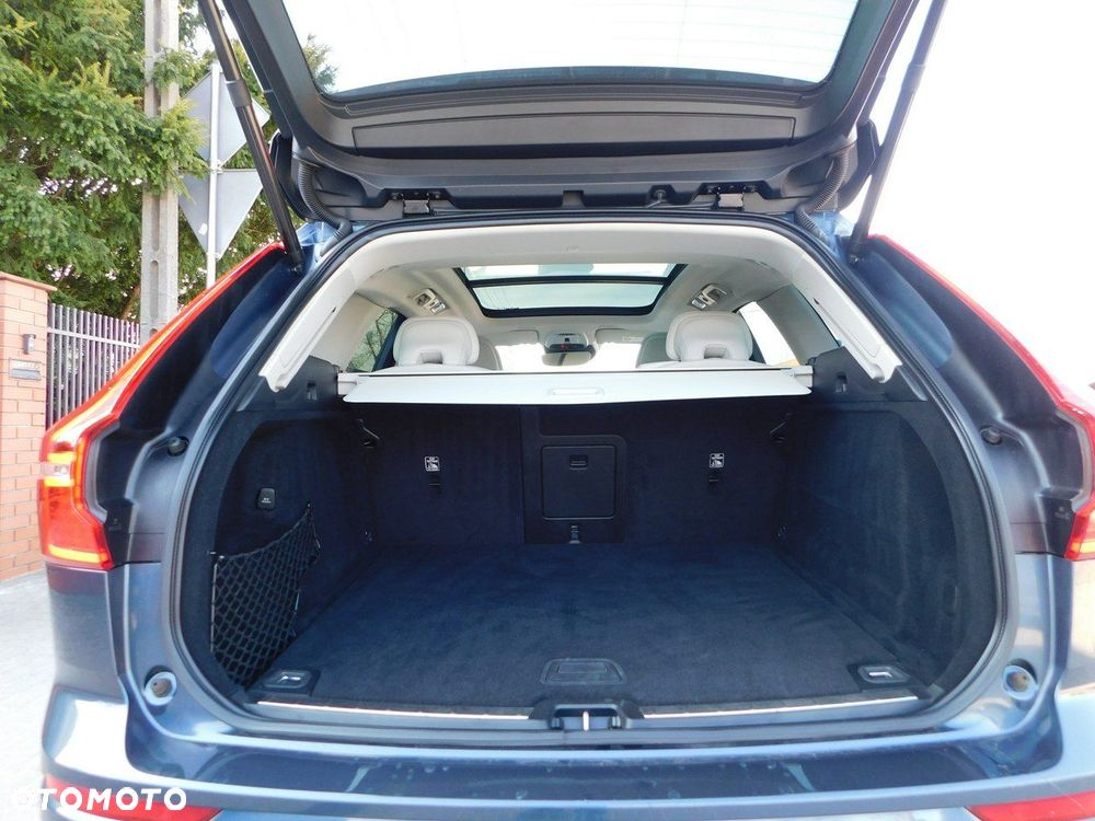 Volvo XC 60 D3 Momentum Pro - 25