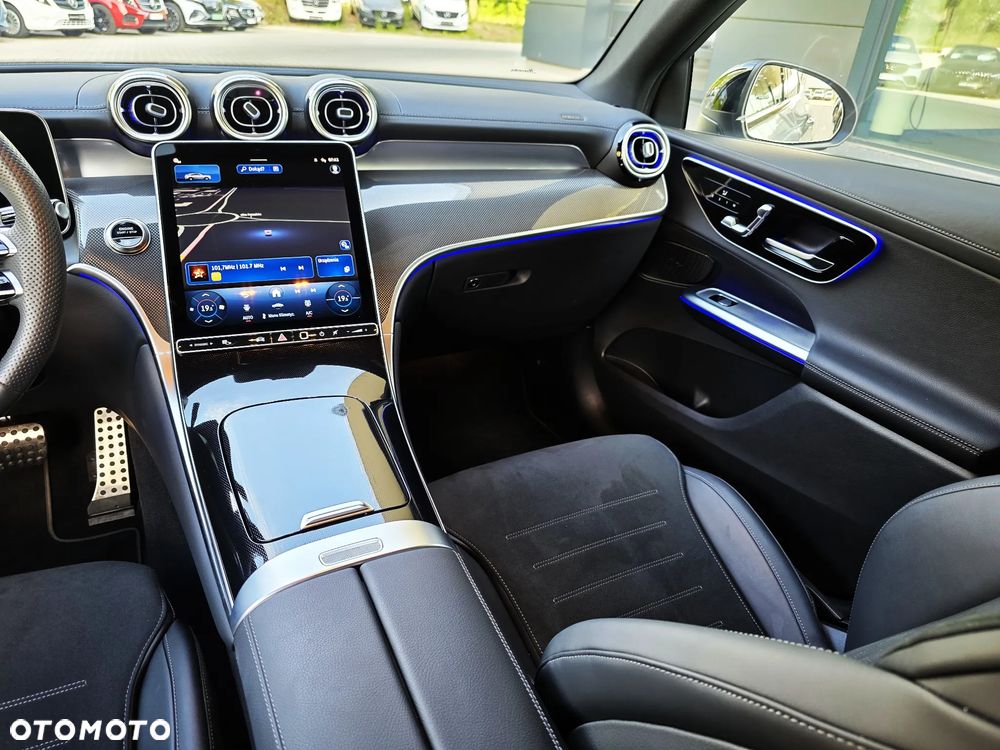 Mercedes-Benz GLC 220 d mHEV 4-Matic AMG Line - 13