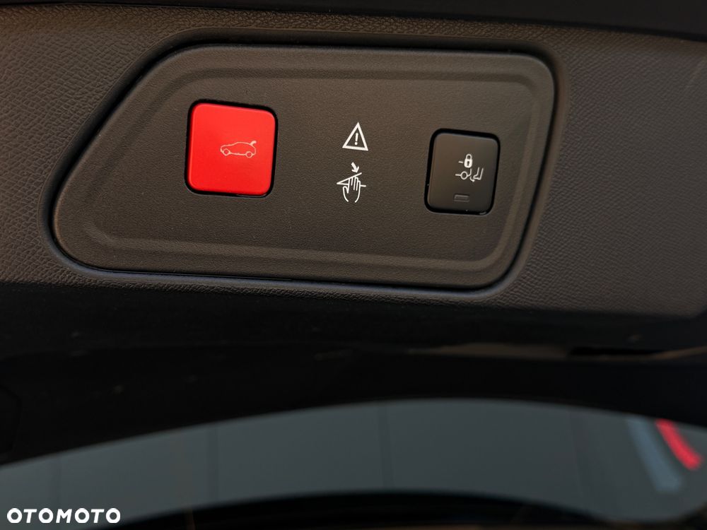 Peugeot 3008 BlueHDi 180 Stop & Start EAT8 GT - 24