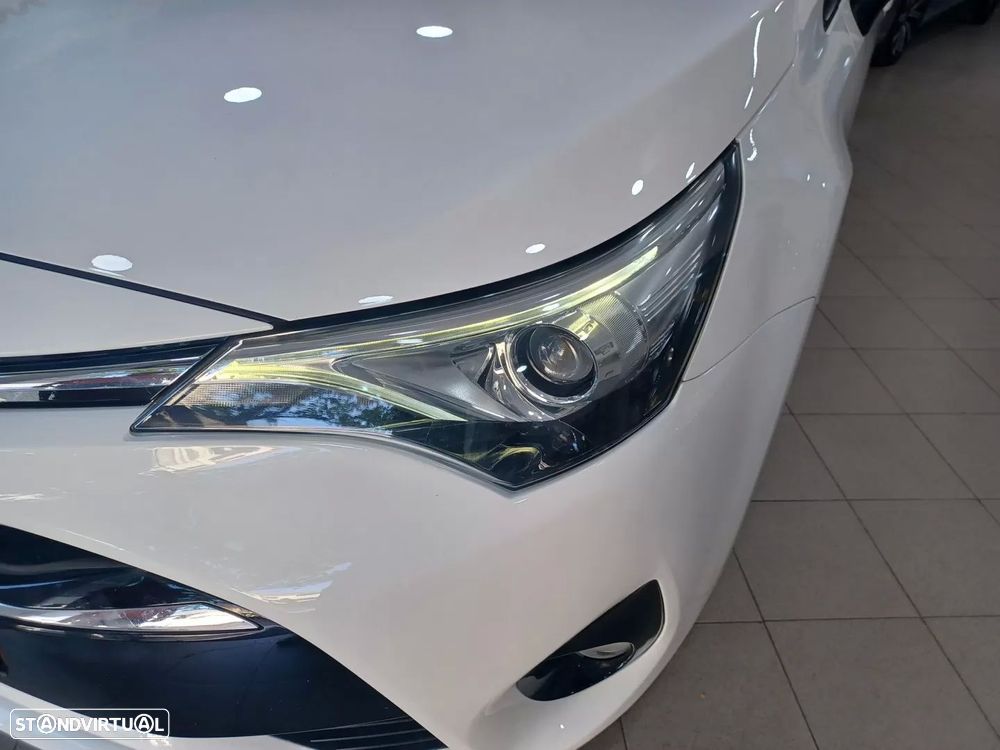 Toyota Avensis Touring Sports 1.6 D-4D Edition-S - 31