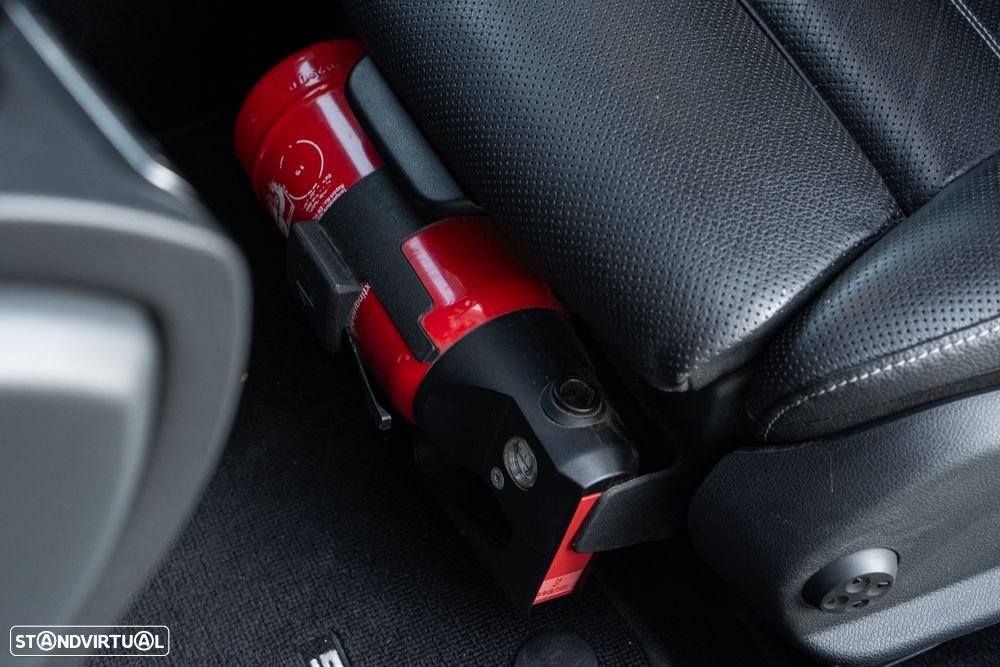 Mercedes-Benz C 300 BlueTEC Hybrid AMG Line - 55