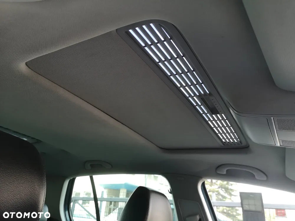 Volkswagen Golf 2.0 TDI DPF GT Sport - 8