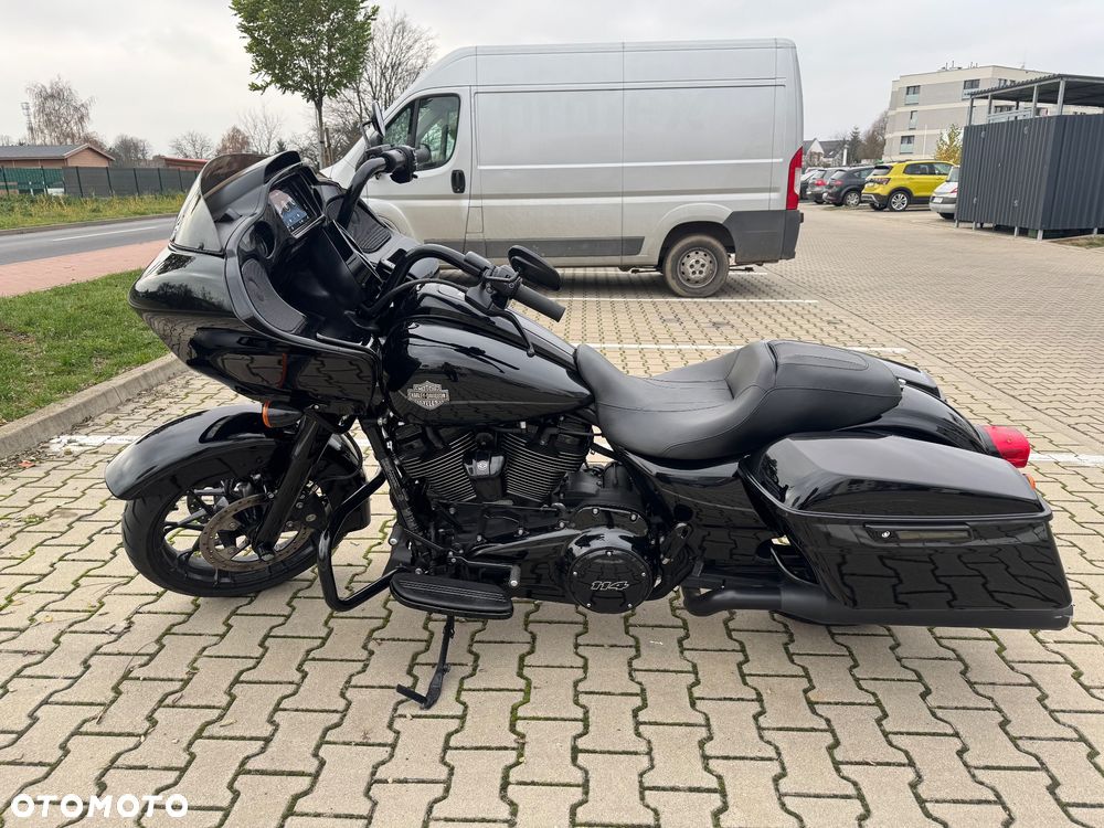 Harley-Davidson Touring Road Glide - 8