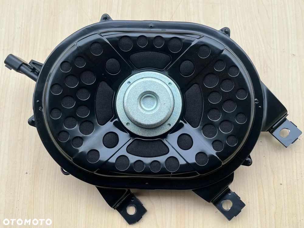 Głośnik subwoofer GK62-18808 Range Rover Sport L494 - 1