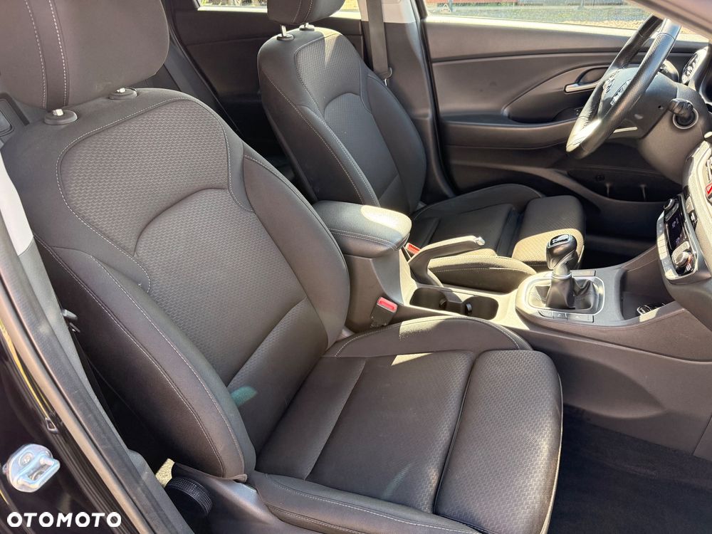 Hyundai i30 1.6 CRDI Prime - 25