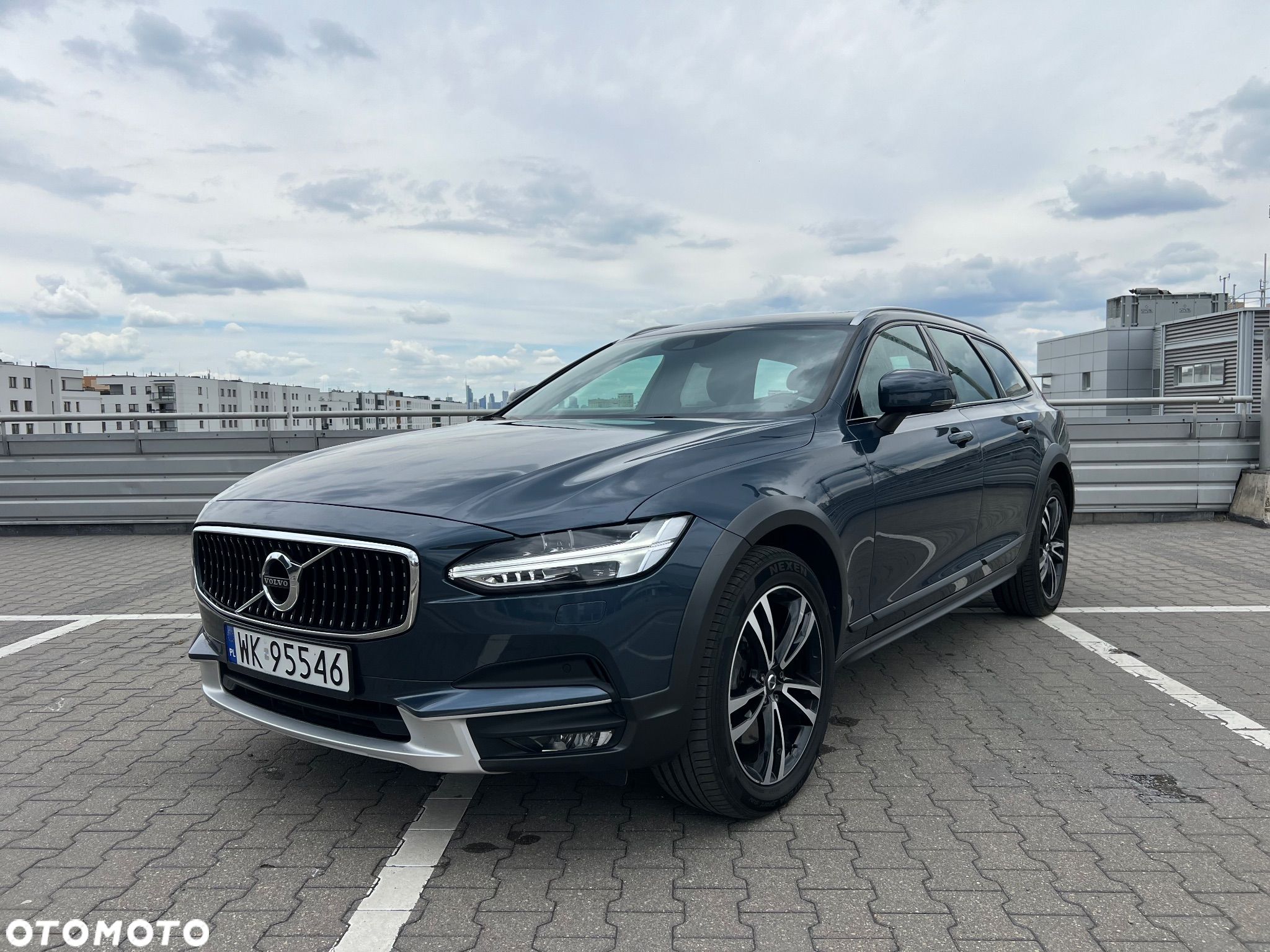 Volvo V90 Cross Country D5 AWD Geartronic Pro - 1