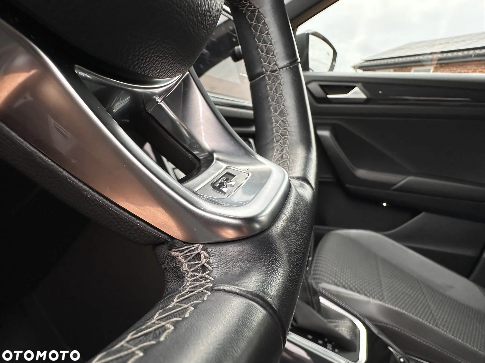 Volkswagen T-Roc 1.5 TSI R-Line Plus DSG - 32