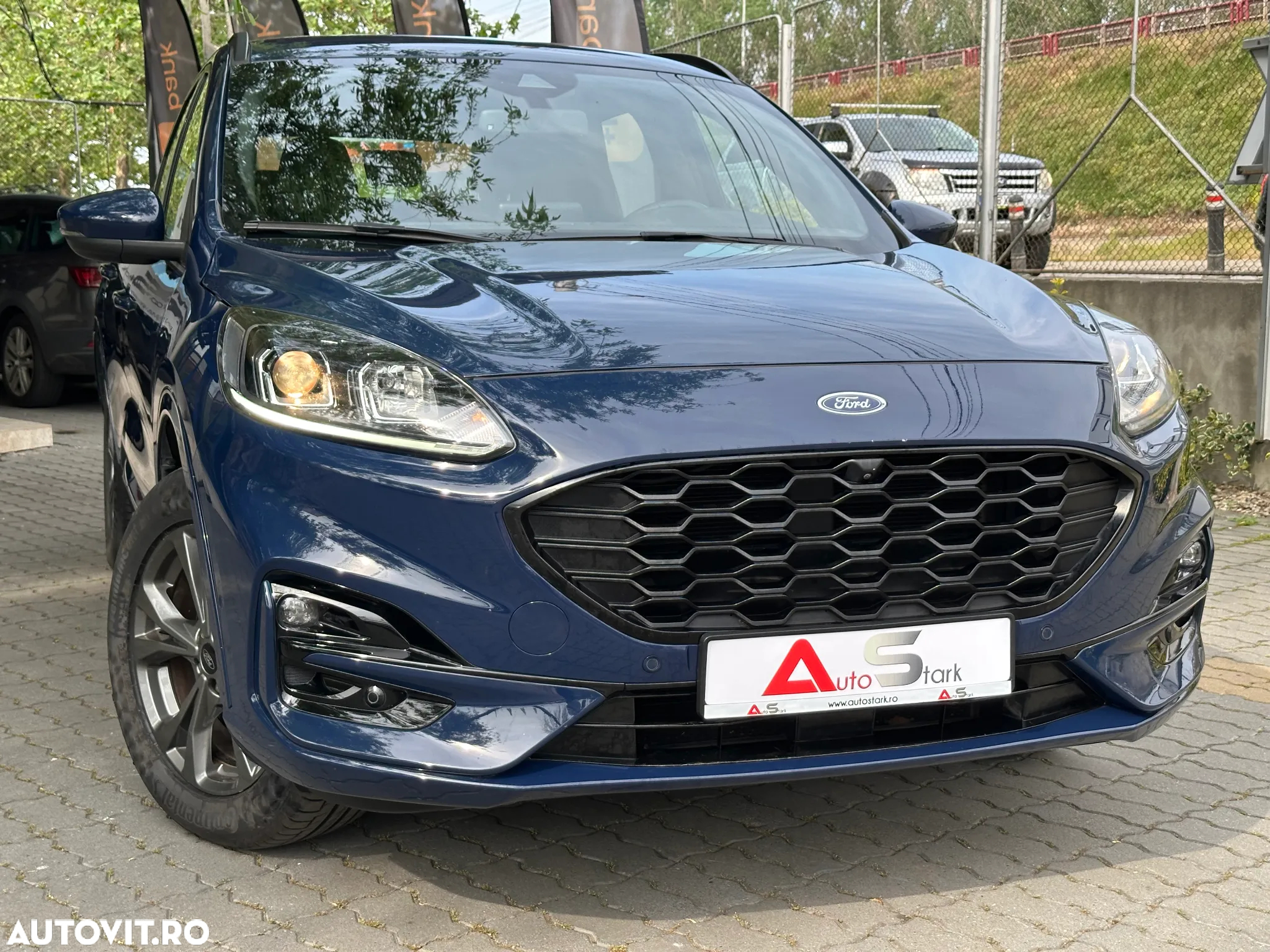 Ford Kuga 2.5 Duratec PHEV ST Line - 11