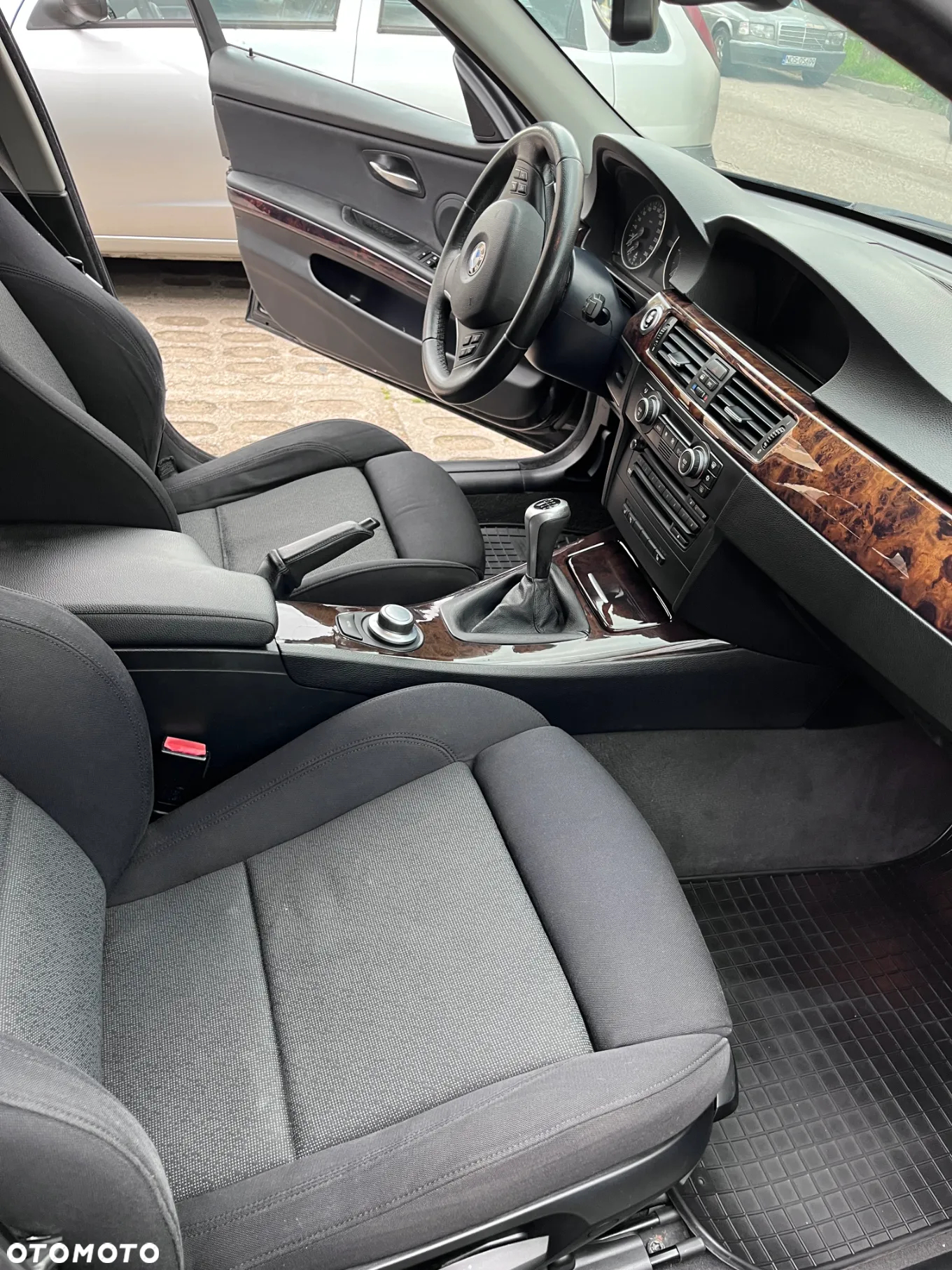 BMW Seria 3 325d - 17