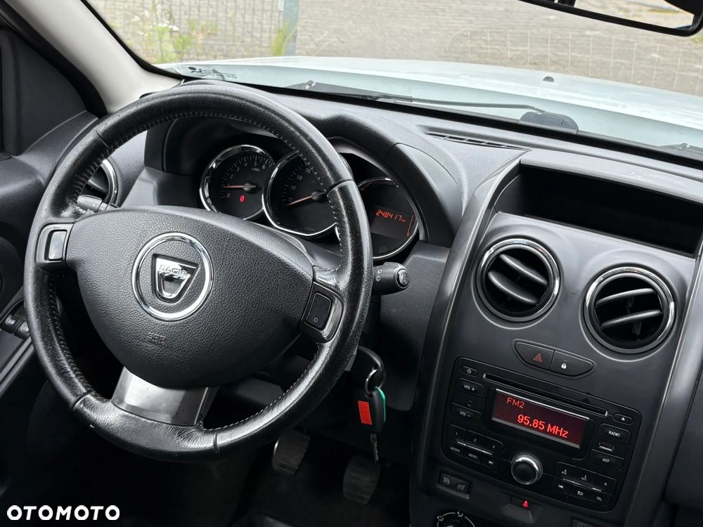 Dacia Duster 1.6 Ambiance 4x4 - 16
