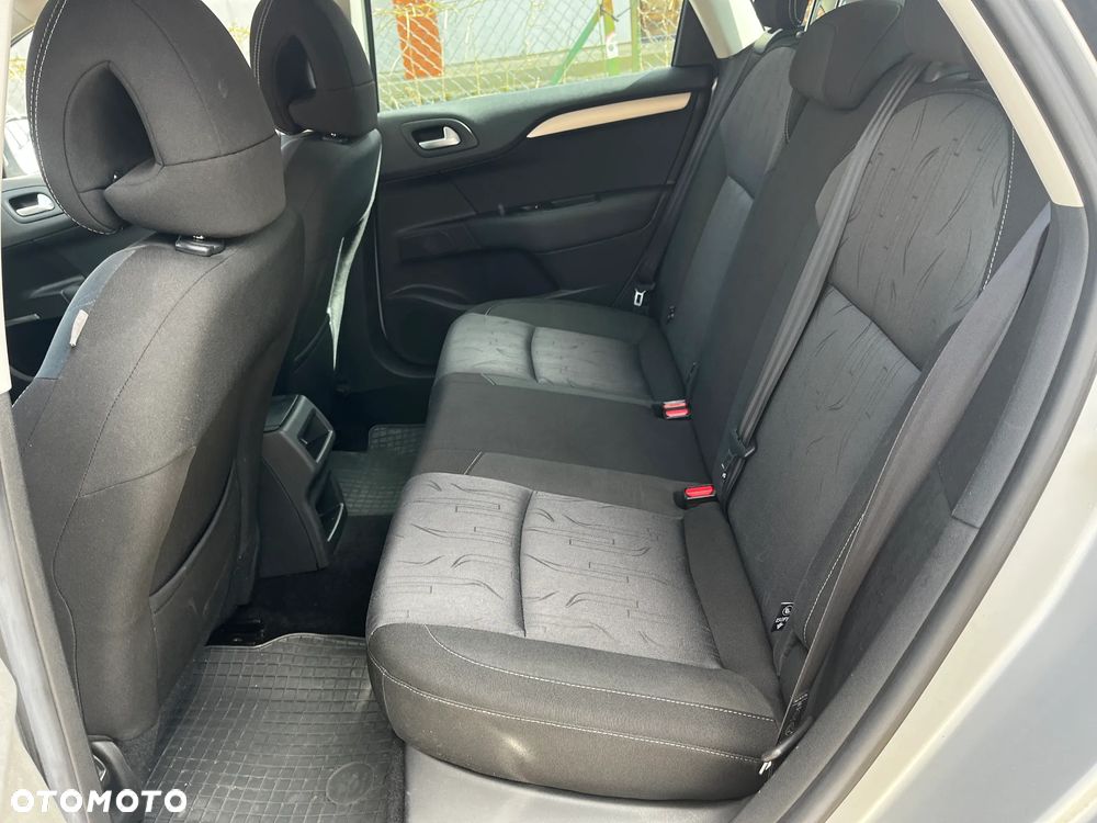 Citroën C4 1.6 VTi SX - 22