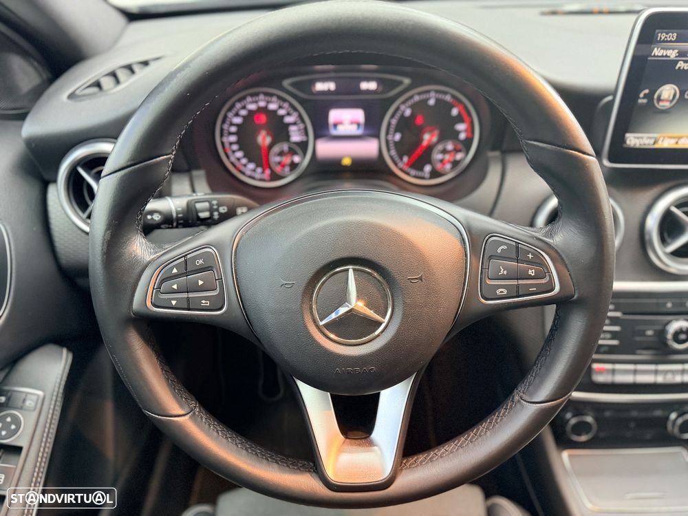 Mercedes-Benz A 180 d Urban - 26