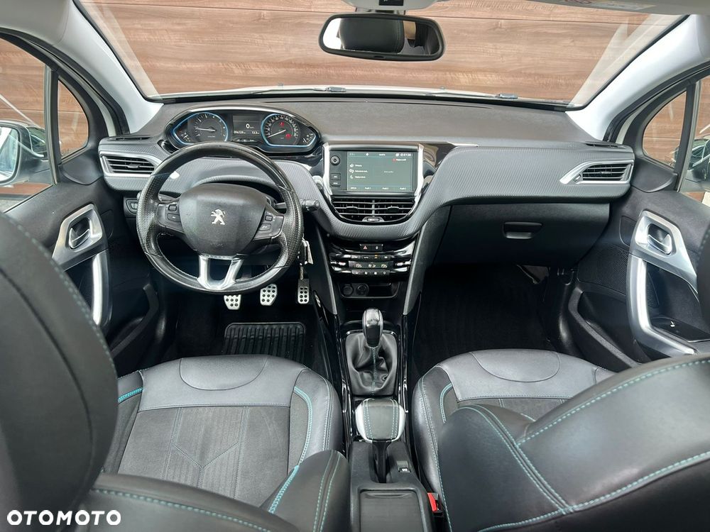 Peugeot 2008 - 10