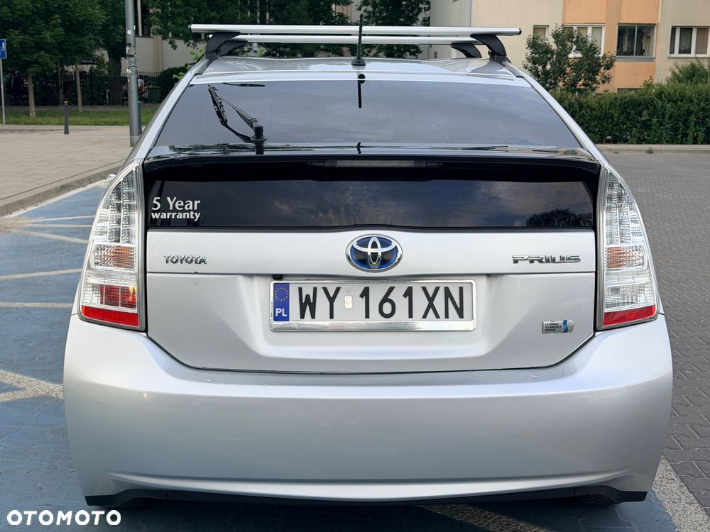 Toyota Prius 1.8 HSD Prestige - 8