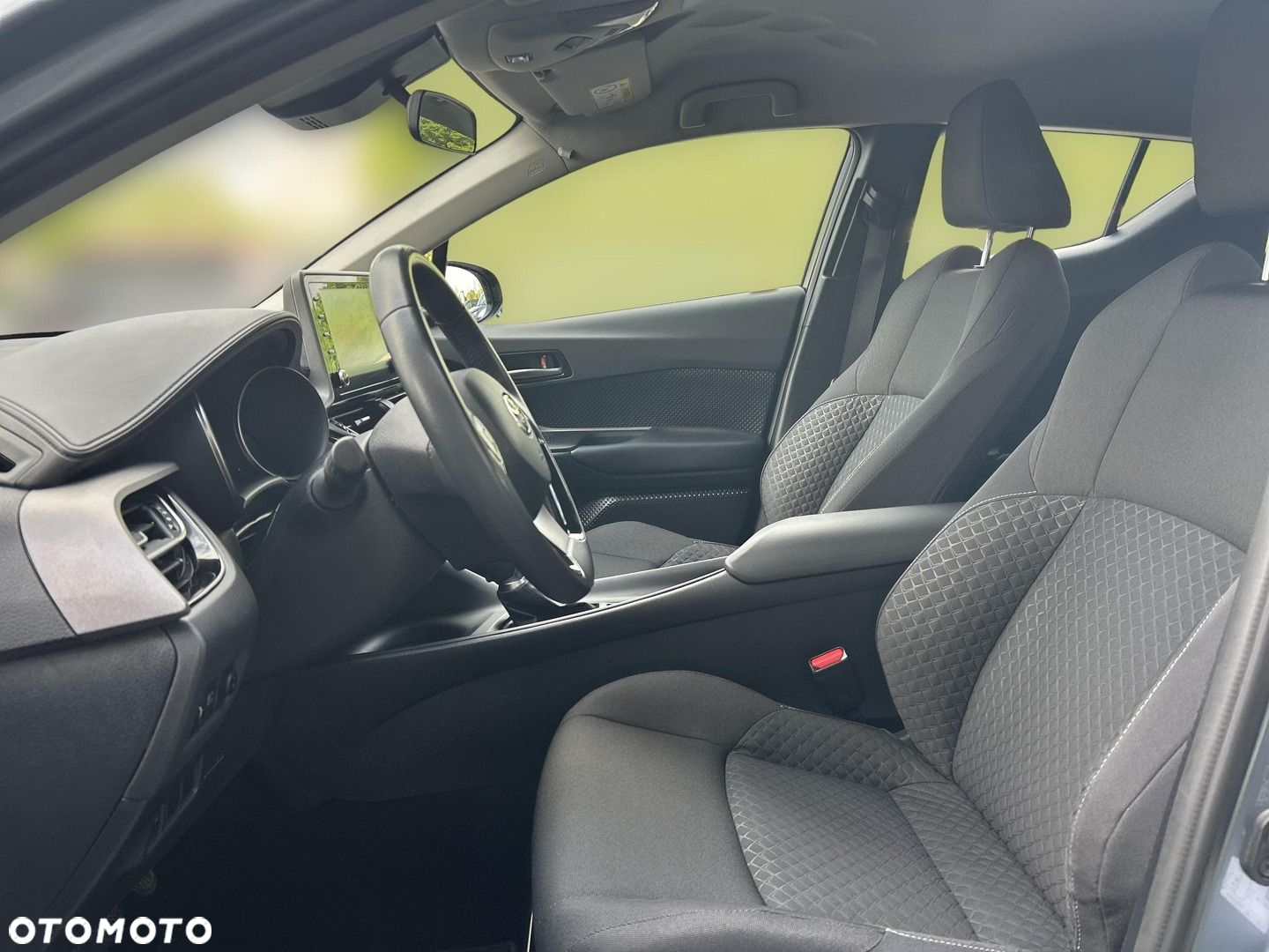 Toyota C-HR - 10
