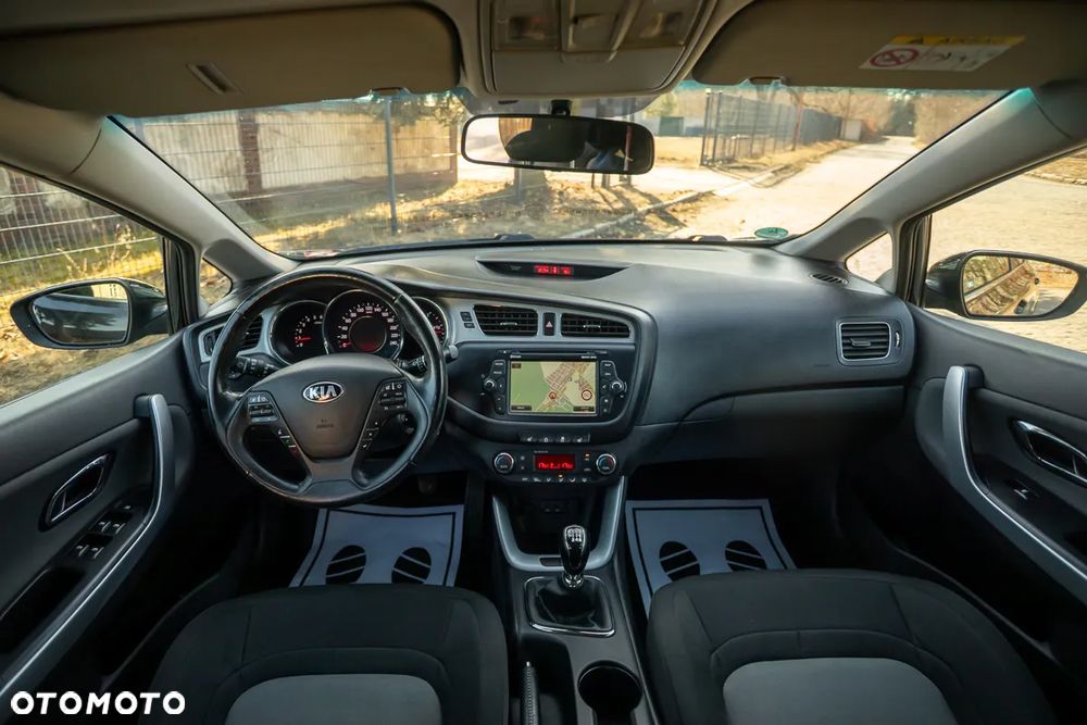 Kia Ceed 1.6 CRDi 128 97g Edition 7 - 32