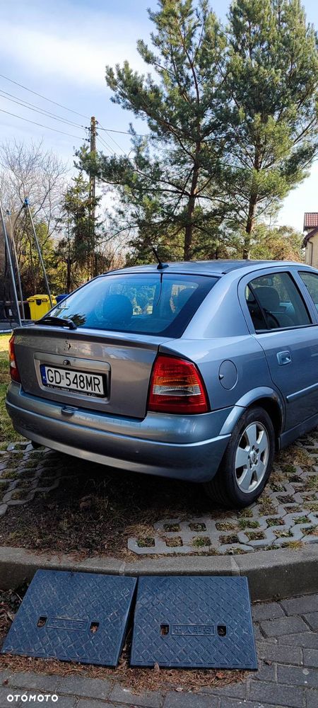 Opel Astra 1.8 Elegance - 2