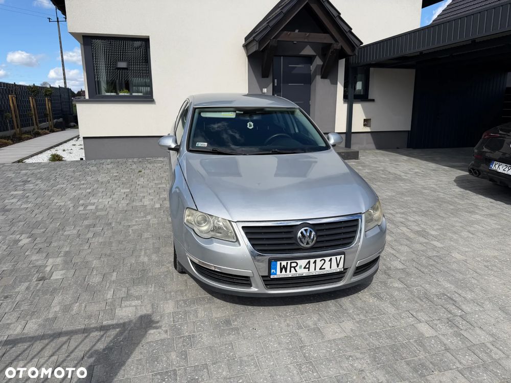 Volkswagen Passat 2.0 FSI Automatik Comfortline - 2