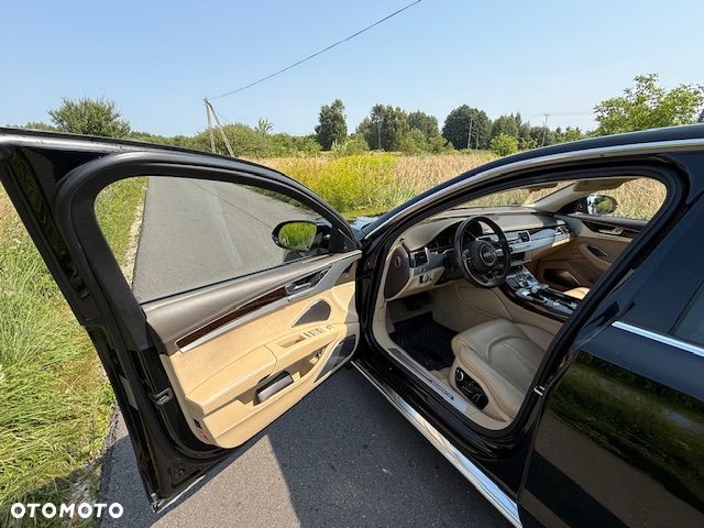 Audi A8 - 12