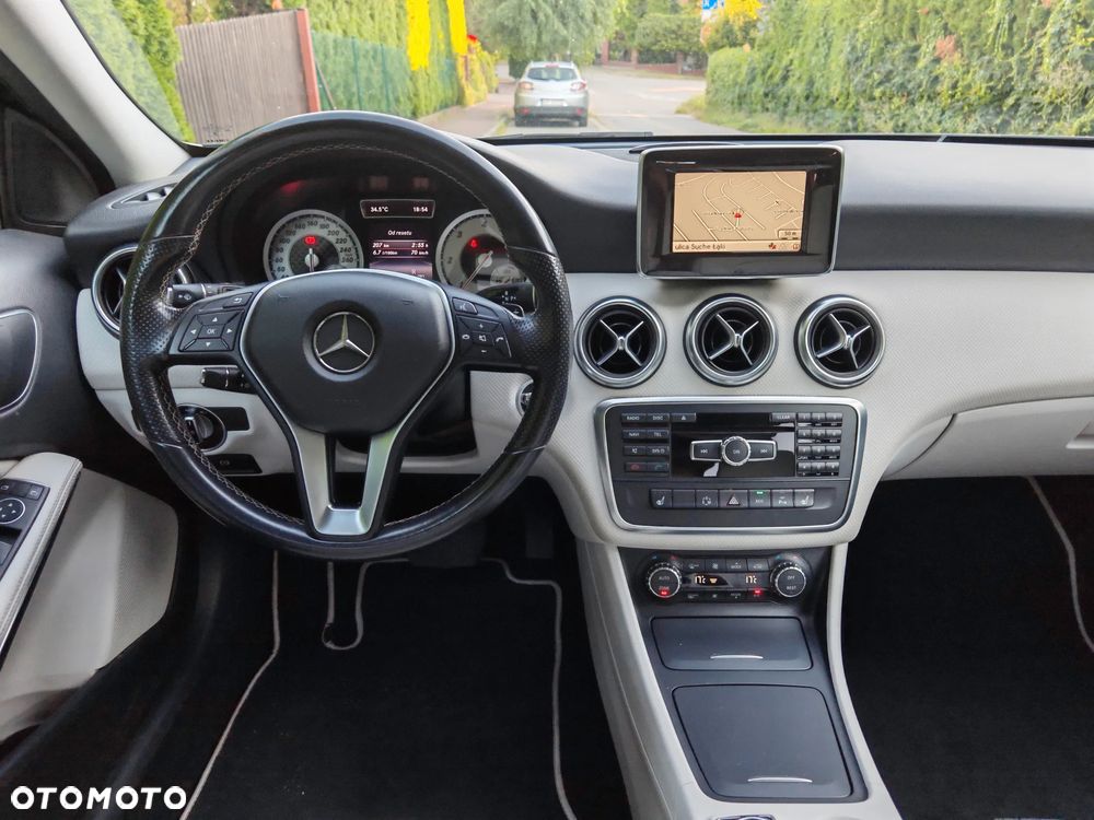 Mercedes-Benz Klasa A 180 d 7G-DCT Urban - 15