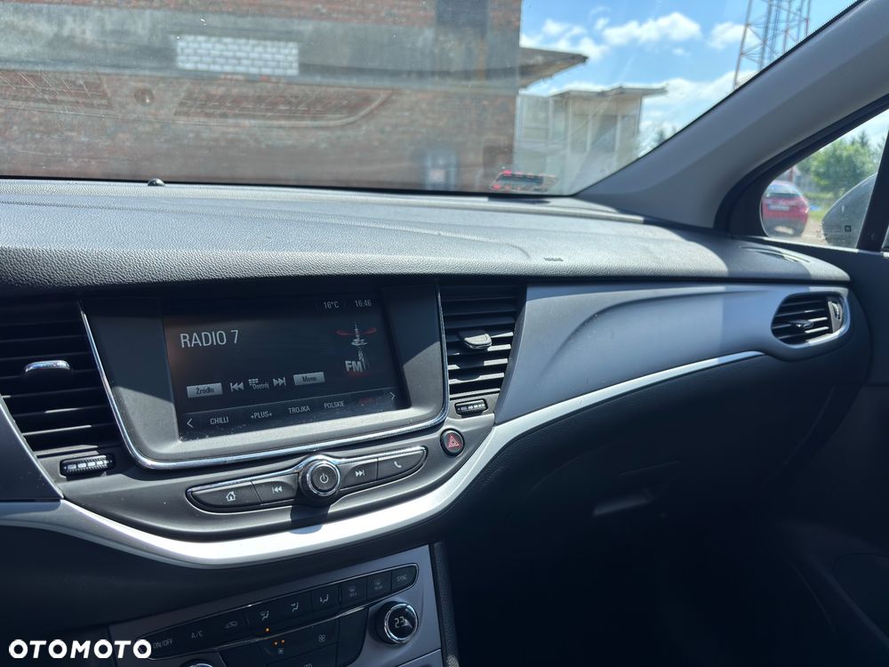 Opel Astra 1.6 CDTI Dynamic - 19