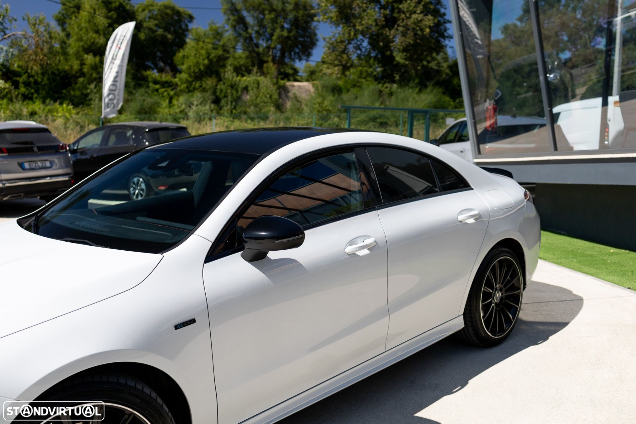 Mercedes-Benz CLA 250 e AMG Line - 10