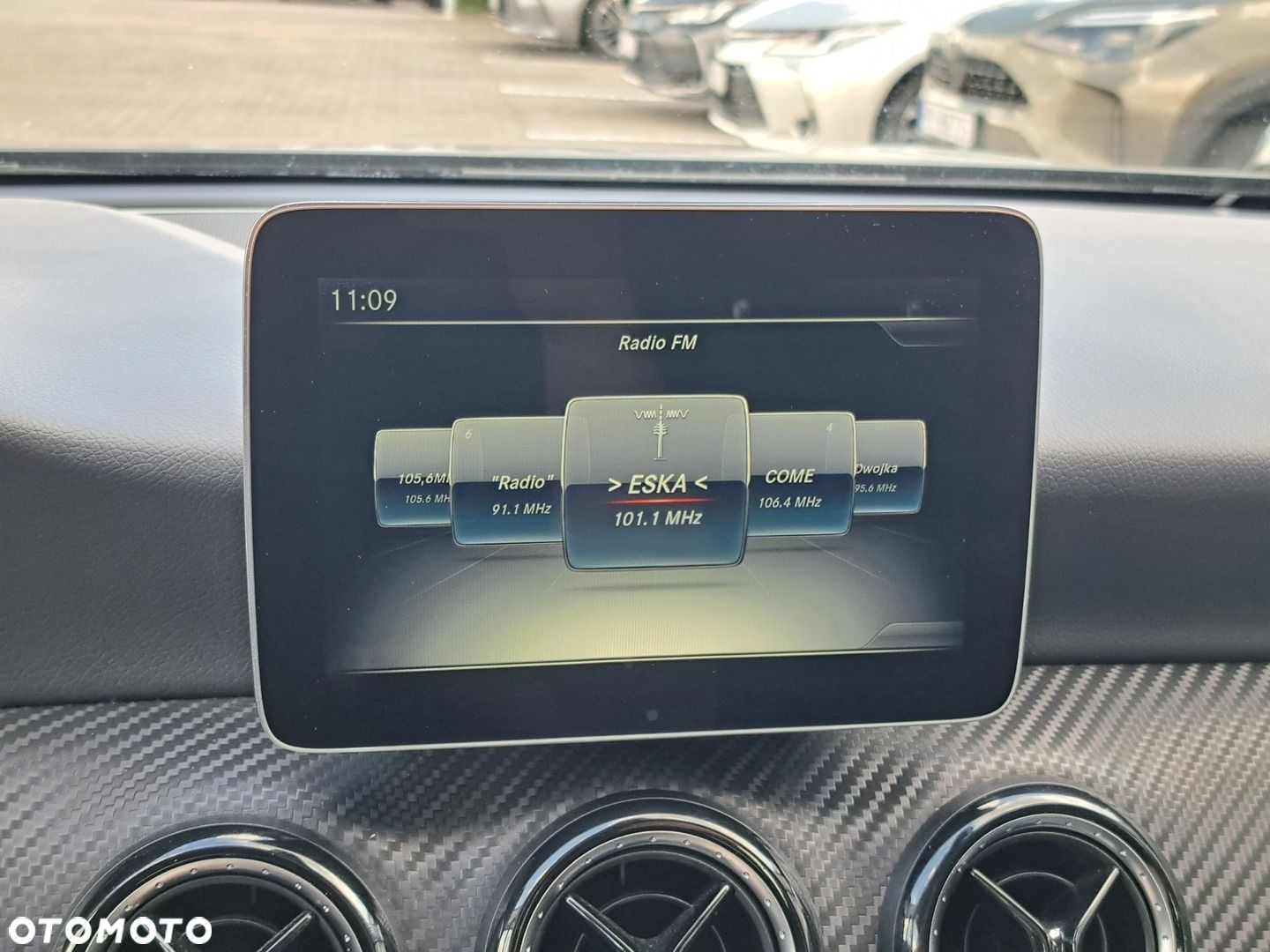 Mercedes-Benz GLA 180 d - 11