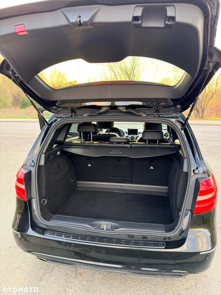 Mercedes-Benz Klasa B 180 CDI (BlueEFFICIENCY) - 18