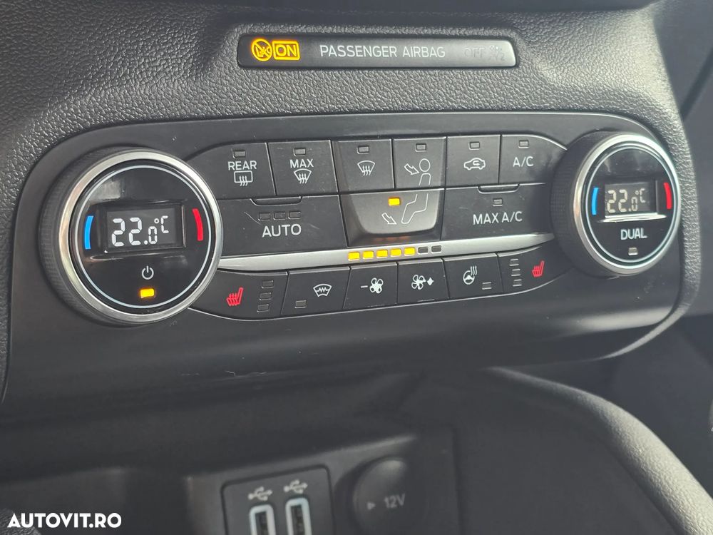 Ford Focus - 31