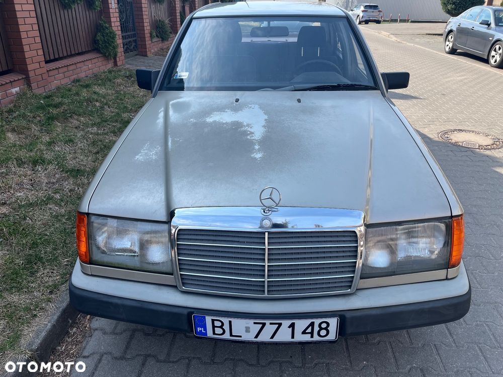 Mercedes-Benz Klasa E - 4