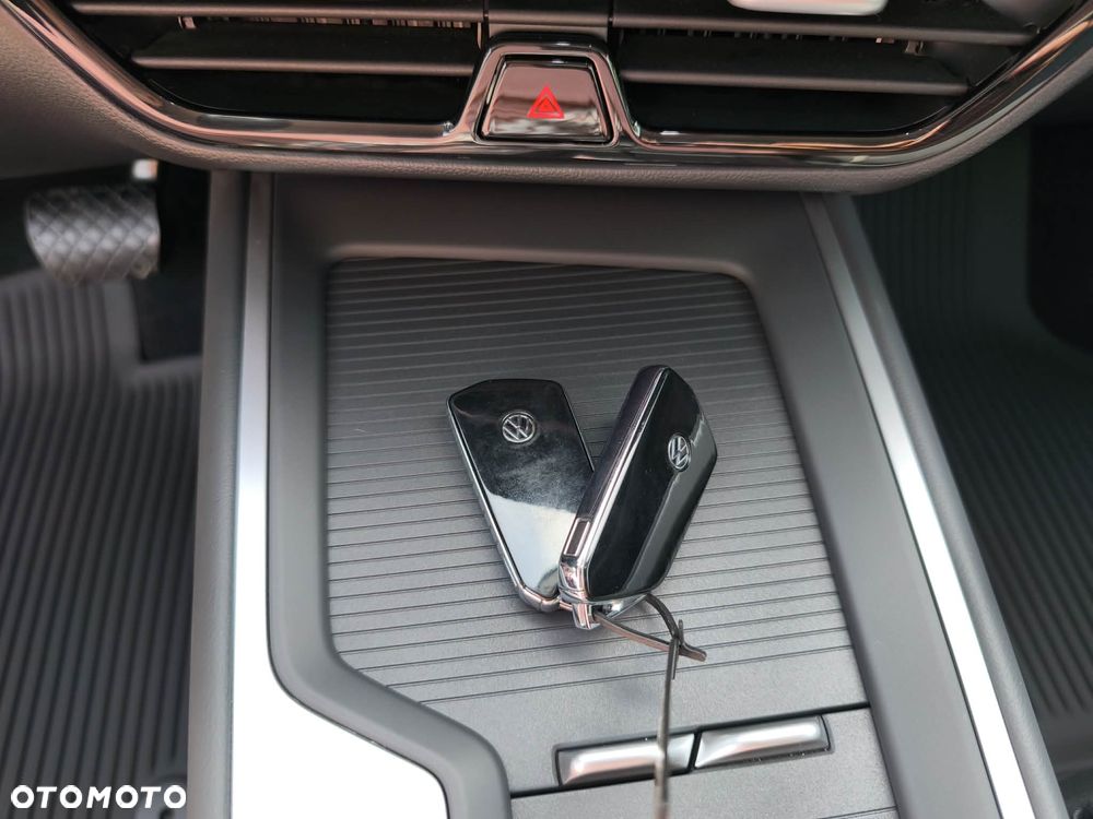 Volkswagen Passat 2.0 TDI SCR DSG Business - 30