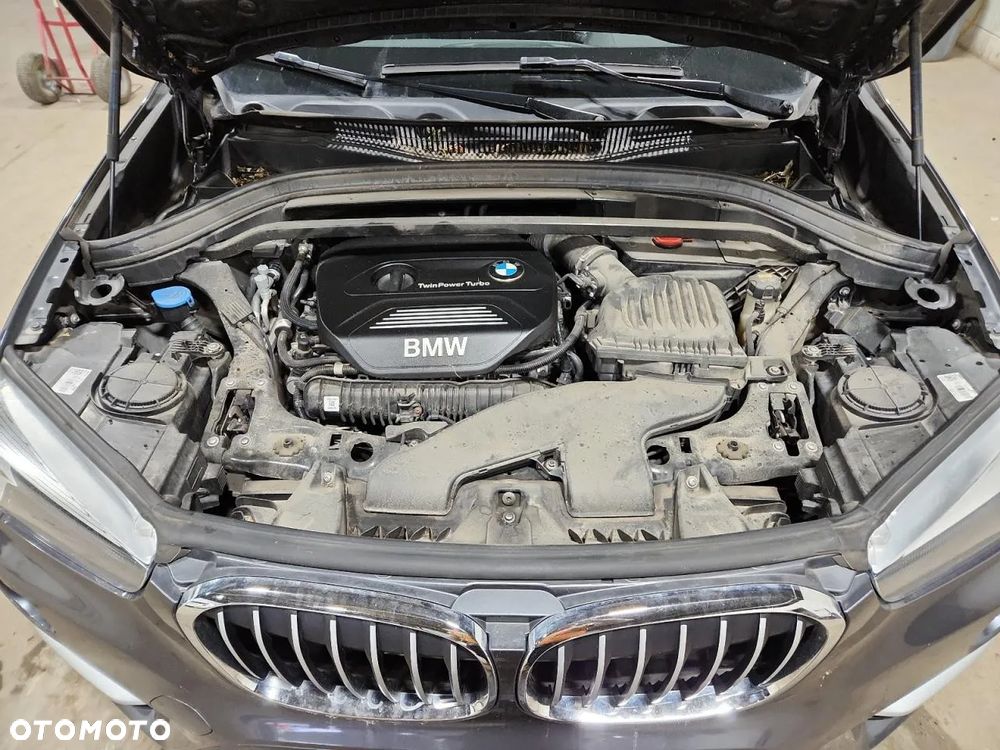 BMW X1 xDrive25i Sport Line sport - 11