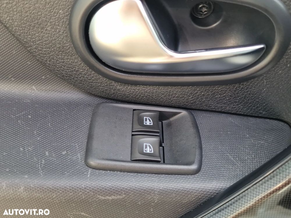 Dacia Logan 0.9 TCe Laureate - 10