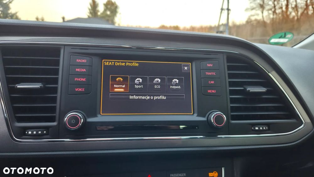 Seat Leon 2.0 TDI DPF Start&Stop FR - 25