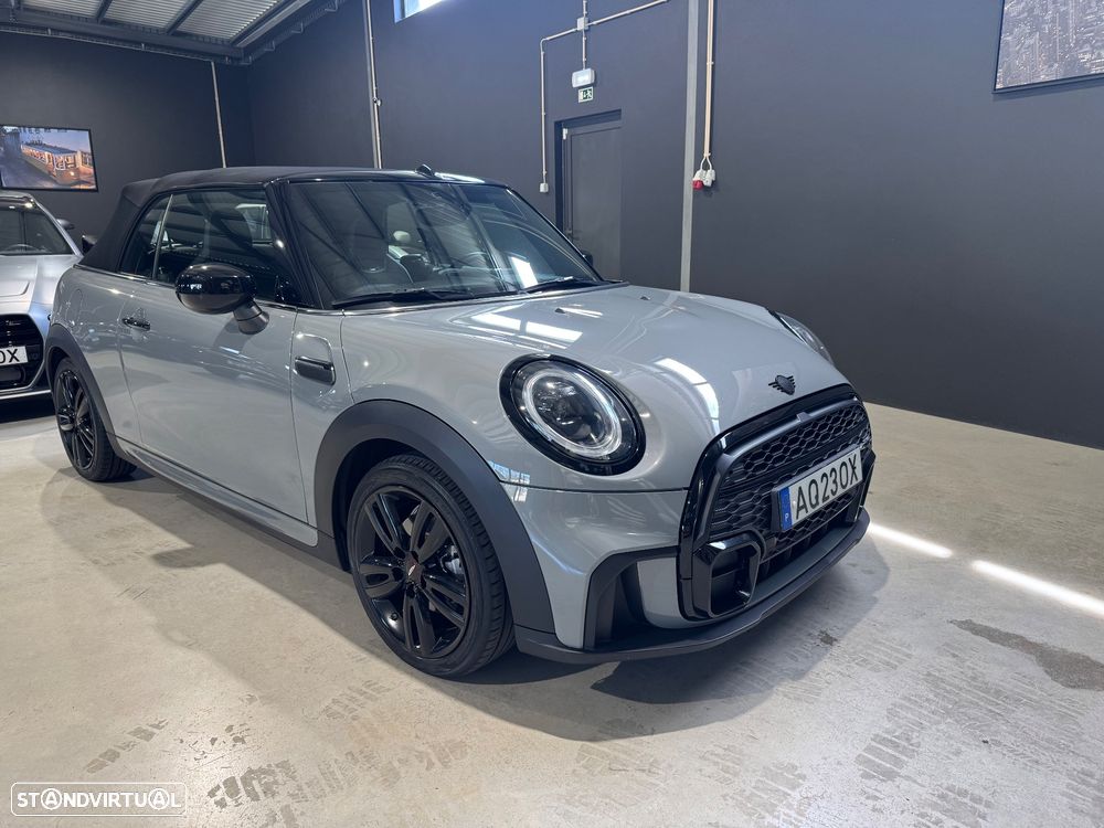 MINI Cabrio Cooper Premium Plus JCW Auto - 2