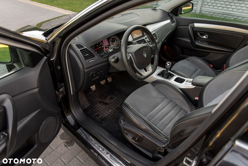 Renault Laguna 2.0T GT - 13