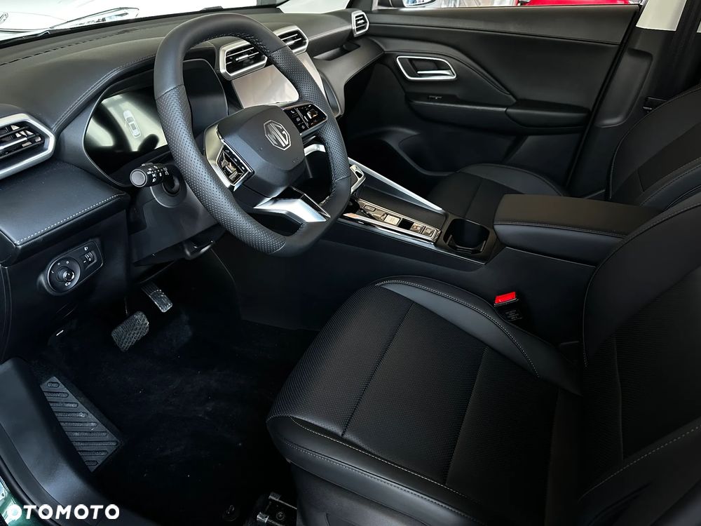 MG ZS 1.5 HEV+ Exclusive - 11