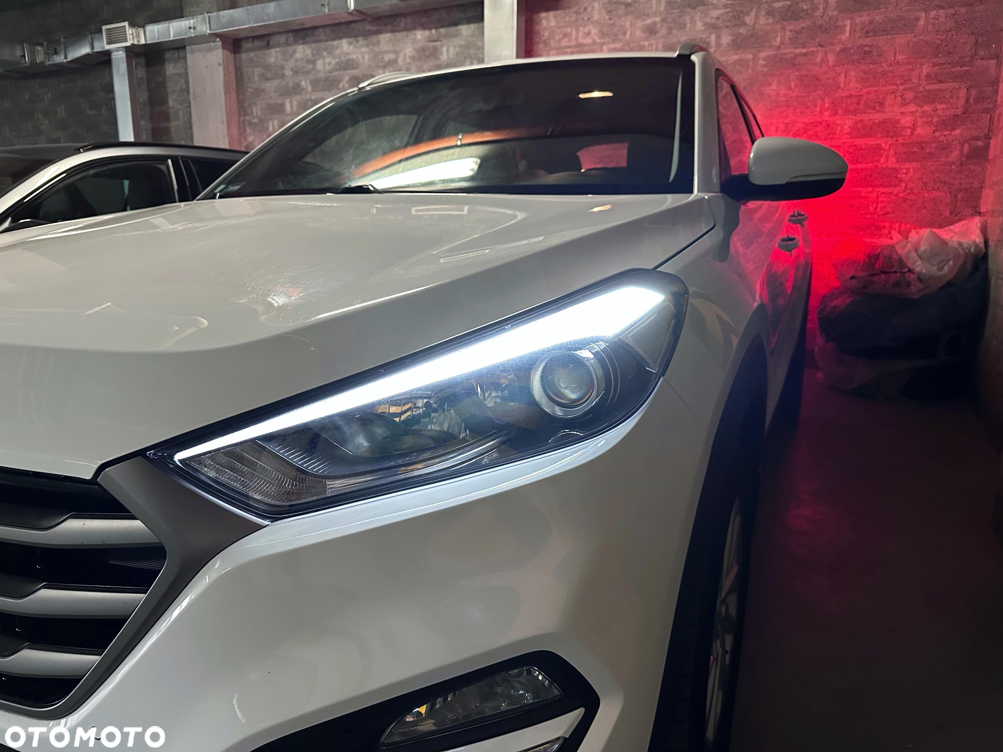 Hyundai Tucson 1.6 GDI BlueDrive Comfort 2WD - 18