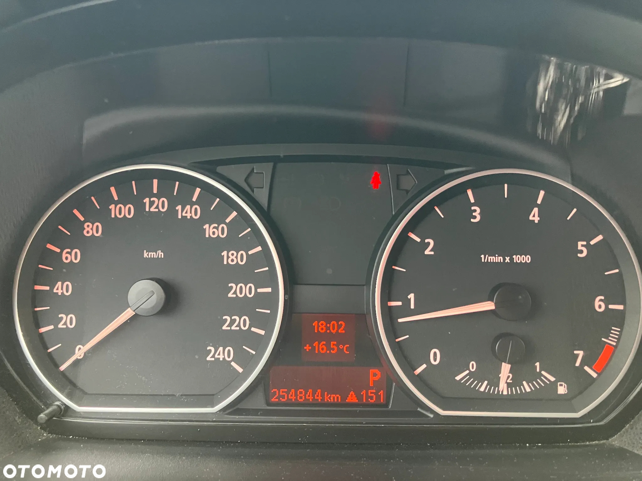 BMW Seria 1 120i - 11