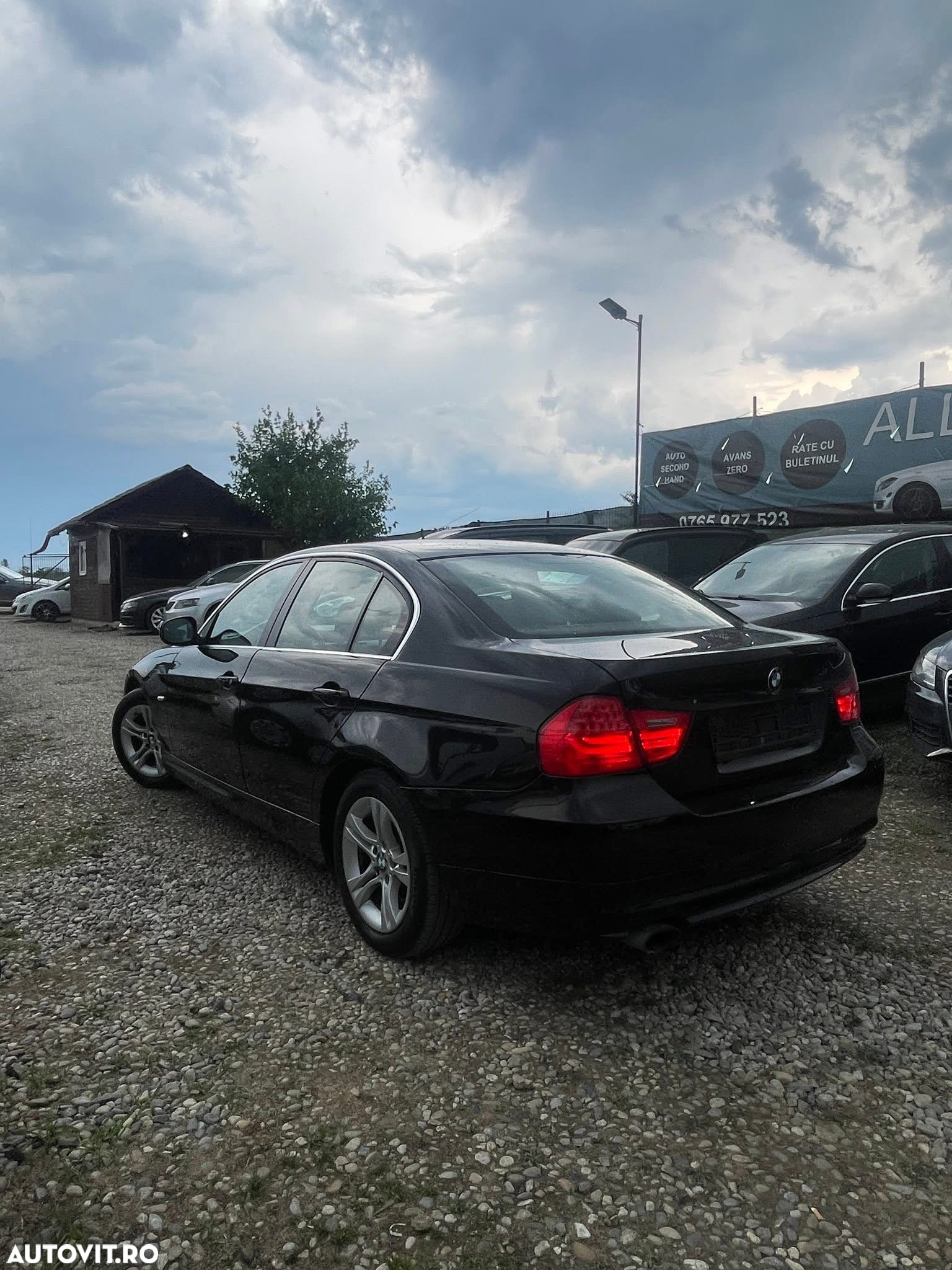 BMW Seria 3 320d - 5