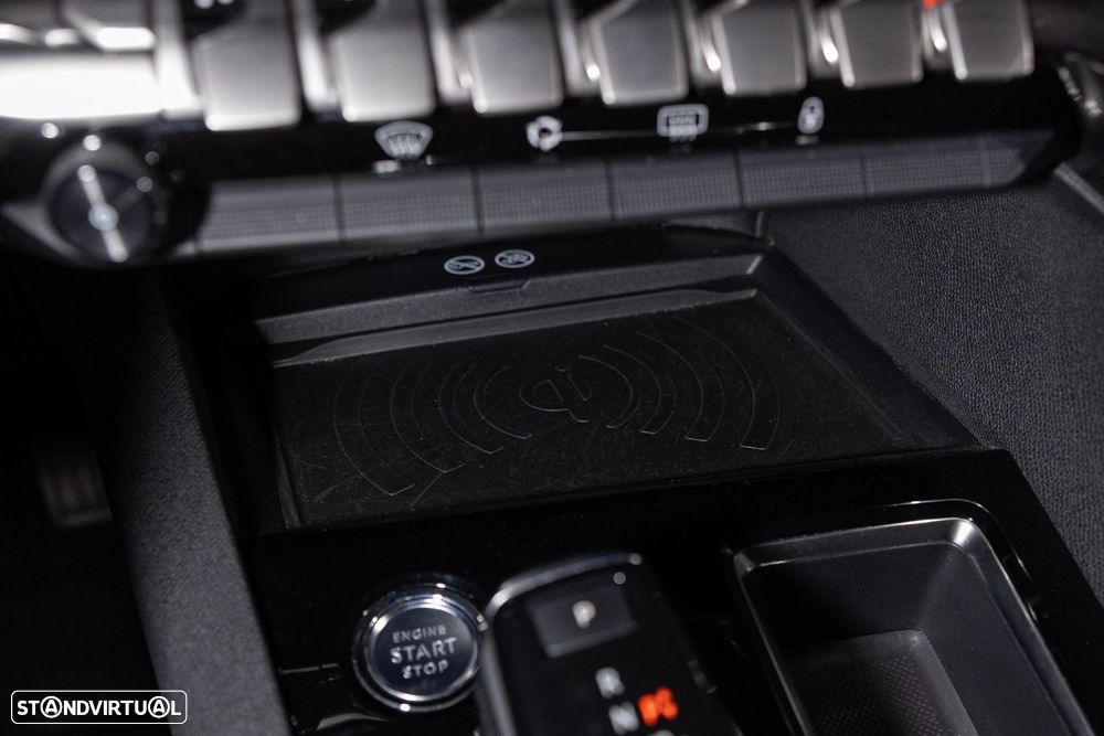 Peugeot 3008 1.6 Hybrid Allure Pack e-EAT8 - 22