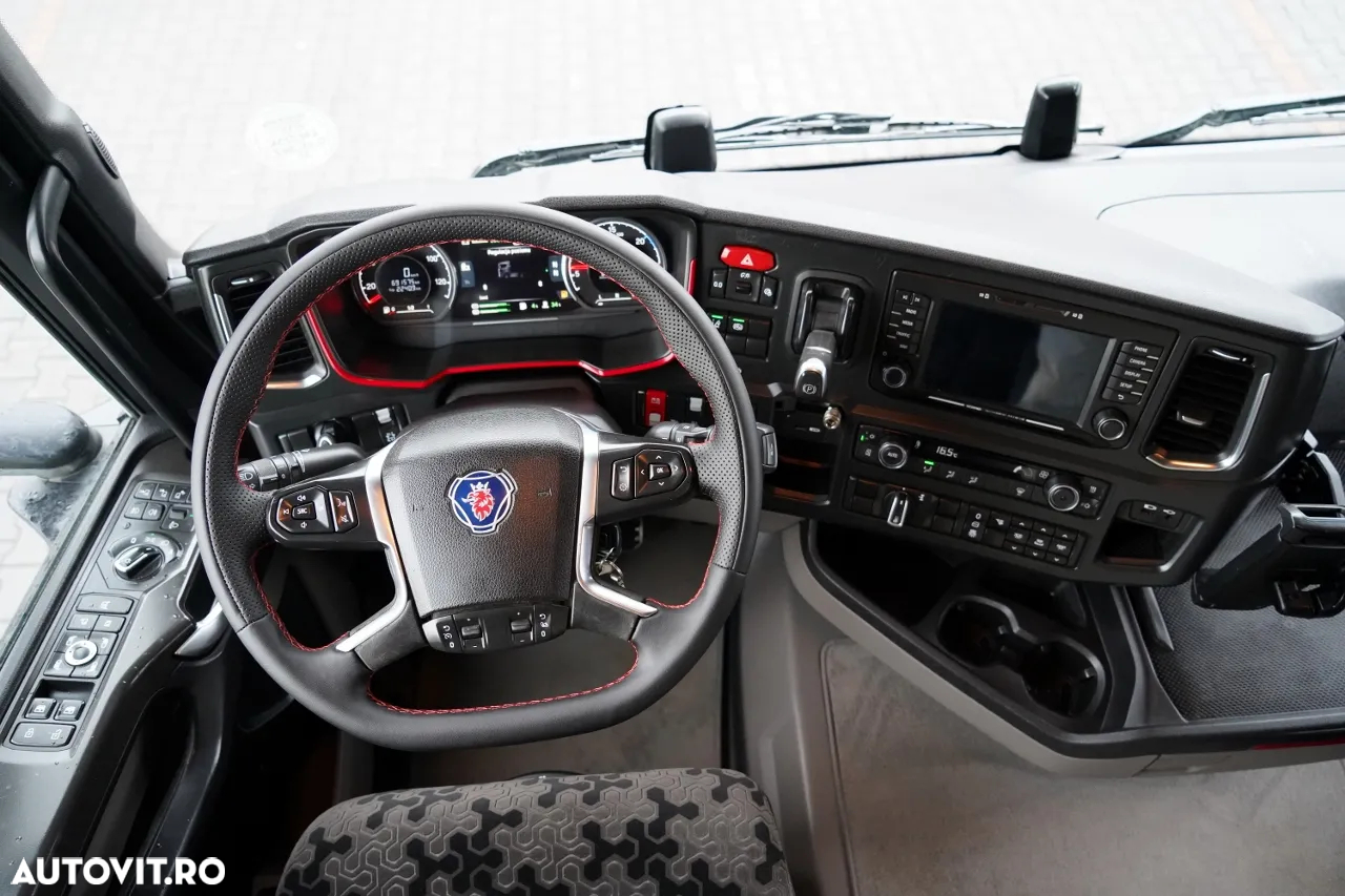 Scania R 520 / V8 / SISTEM HIDRAULIC / RETARDER / RĂCIRE ​​I-PARK / FULL AIRMATIC / ANVELOPE 100% / CONTRACT POST-SERVICE / IMPORTAT - 29
