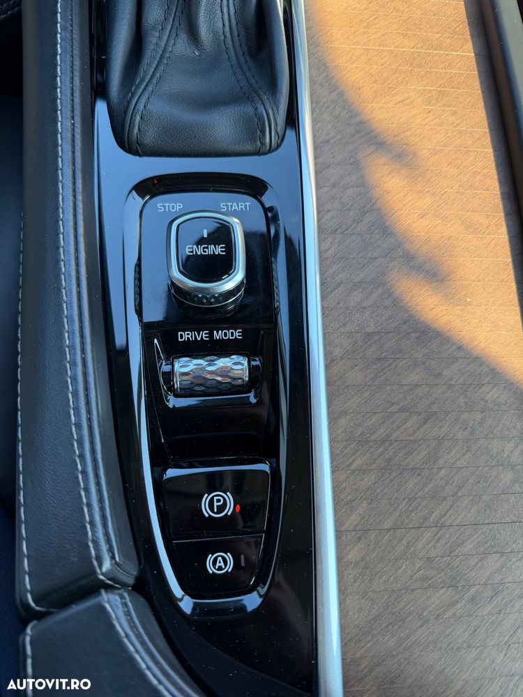 Volvo S90 D5 AWD Geartronic Inscription - 13