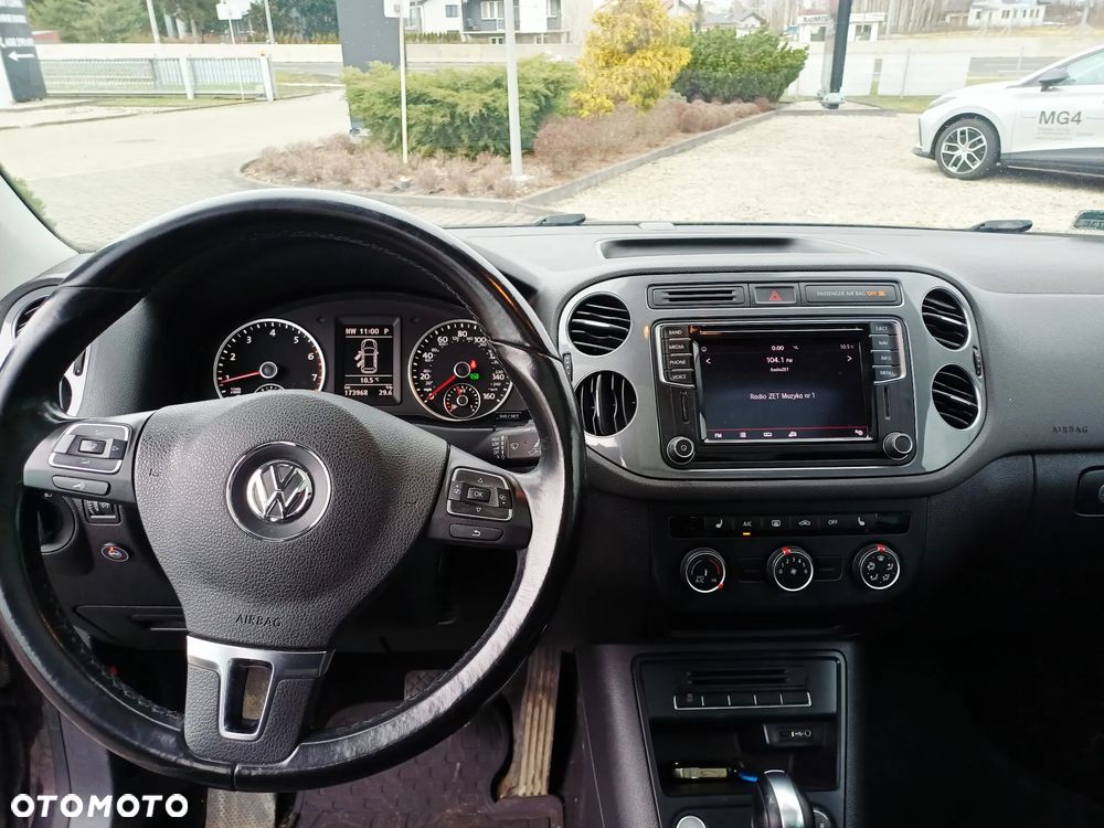 Volkswagen Tiguan - 16