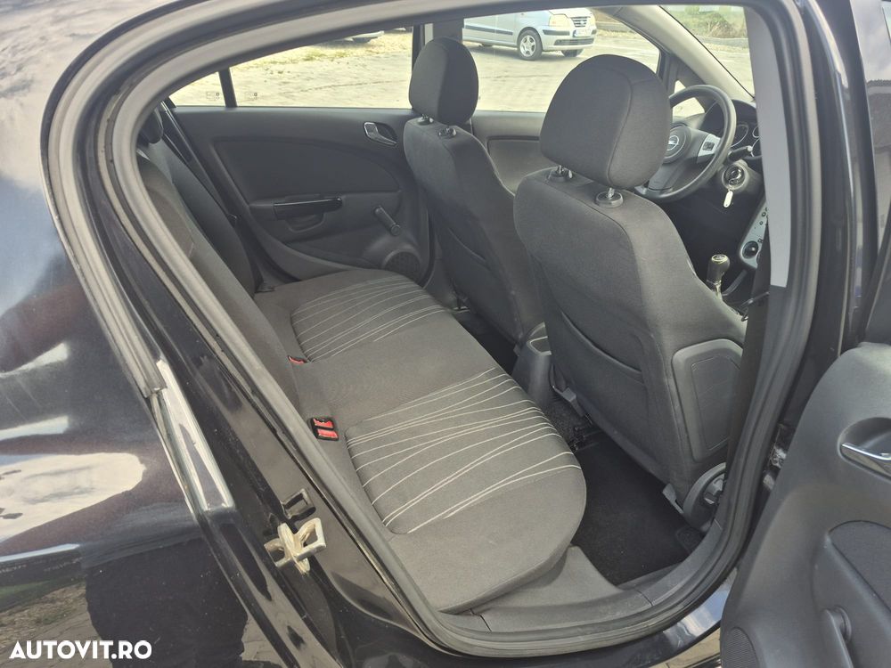 Opel Corsa 1.2i Cosmo - 5