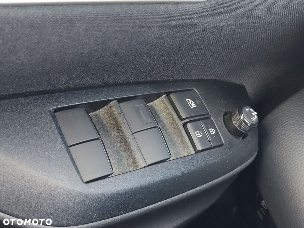 Toyota Yaris - 19