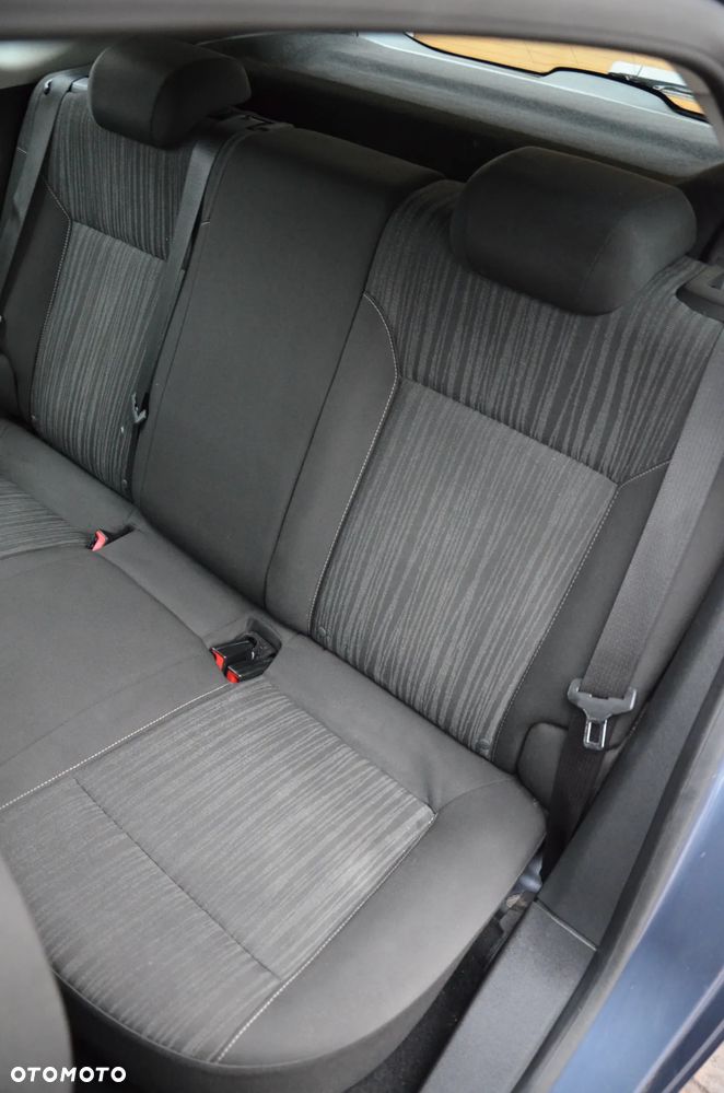 Opel Astra 1.6 150 Jahre - 12