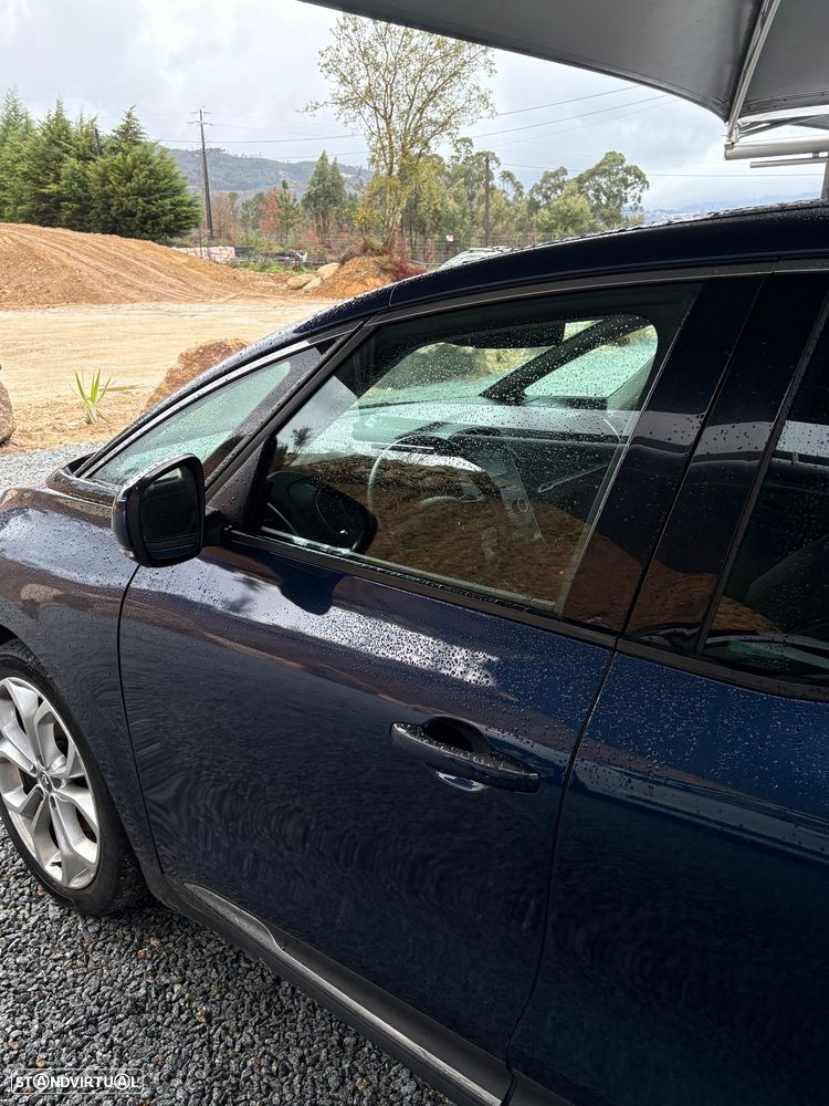 Renault Scénic BLUE dCi 120 BUSINESS EDITION - 8